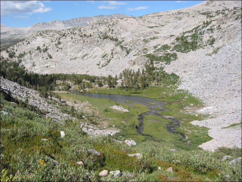 2005-08-20 Lyell (54) look back at John Muir Trail and the Donohue Pass